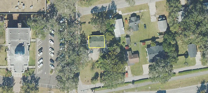 27 Dillard St