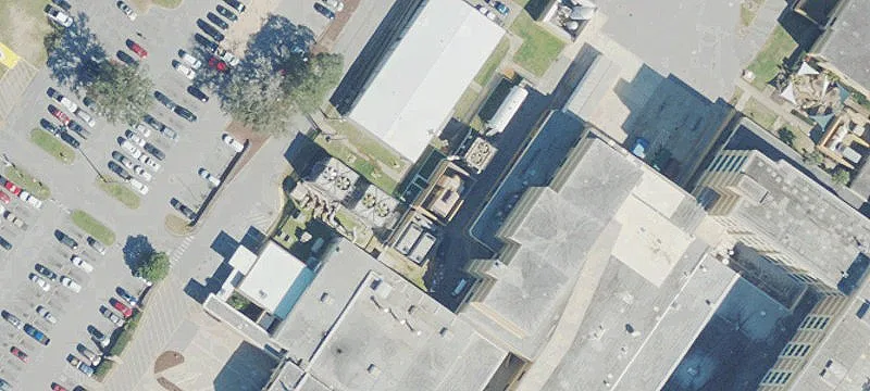 8383 Davis Hwy