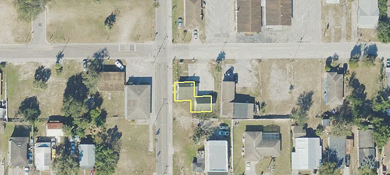 1103 Ave F F