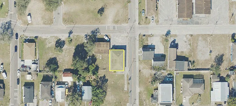 1021 Ave F F