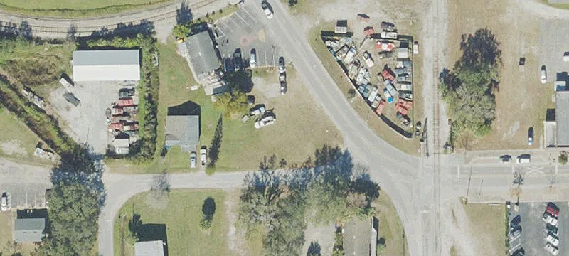 2 Taylor St