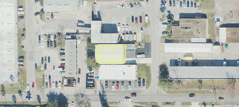 887 Jackson Ave