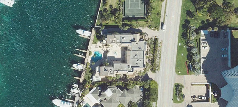 555 Ocean Blvd