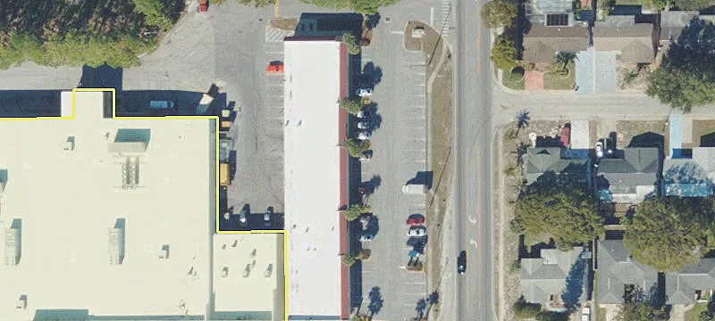7047 Rdg Rd