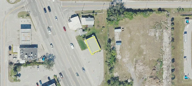 1366 Tamiami Trl