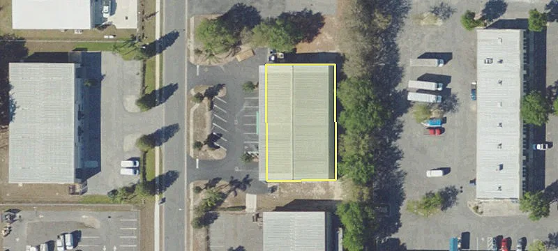 1811 Greenleaf Ln