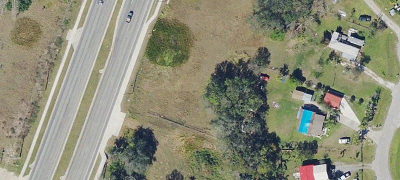2076 Hwy 17