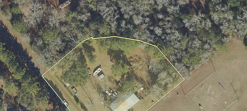 320 Merritt Ln
