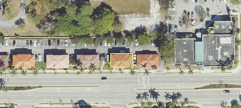 817 Hillsboro Blvd