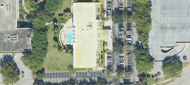 660 Hillsboro Blvd