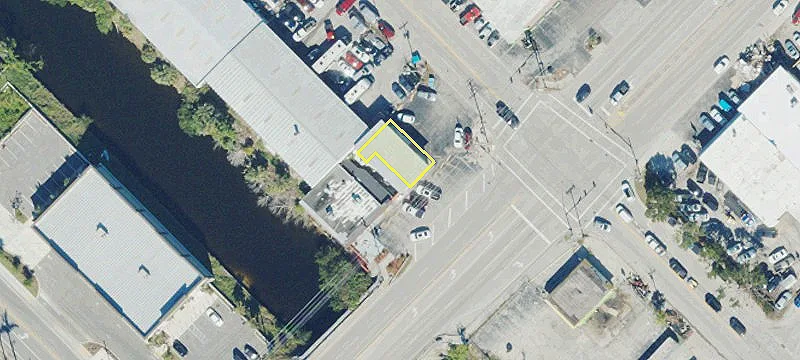 958 Country Clb Blvd