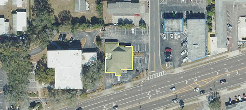 1056 Main St