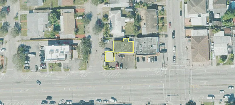 585 Hialeah Dr