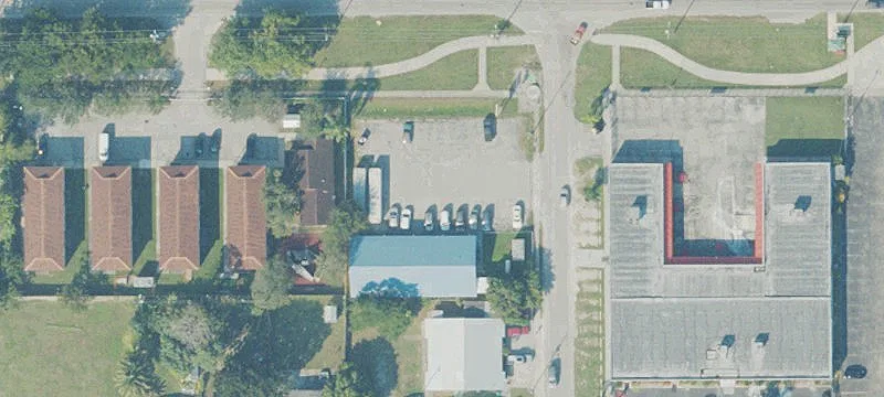 811 Palm Dr