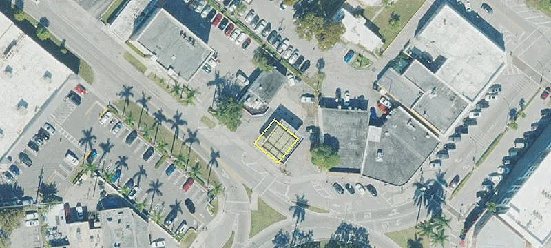 9 Royal Poinciana Blvd