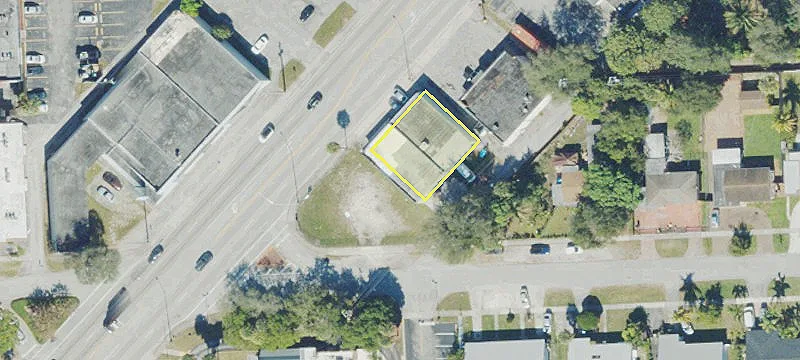13639 Dixie Hwy