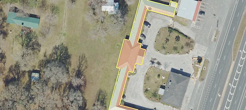 23670 Us Hwy 301st N