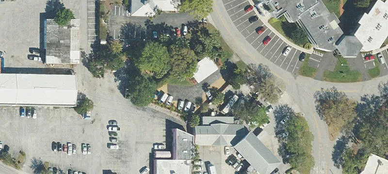 2155 Ponce De Leon Cir