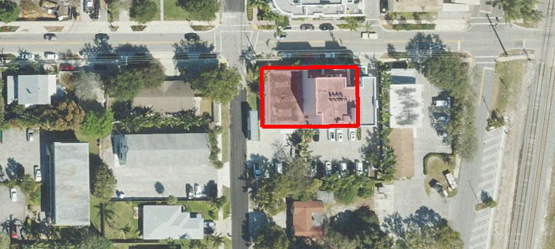 100 2nd St