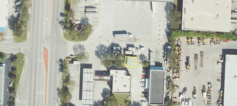 810 Congress Ave