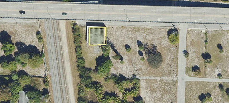 514 Palm Bch Lks Blvd
