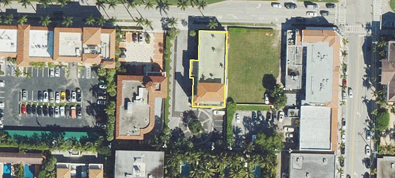 218 Royal Palm Way
