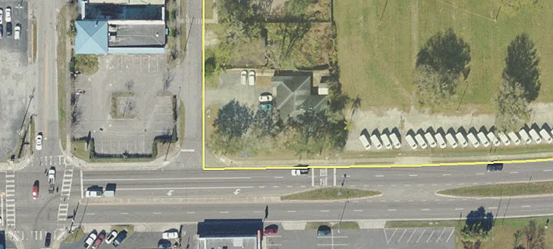 504 Palm Dr