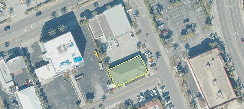 10 Bovard Ave