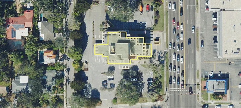 1100 Tamiami Trl