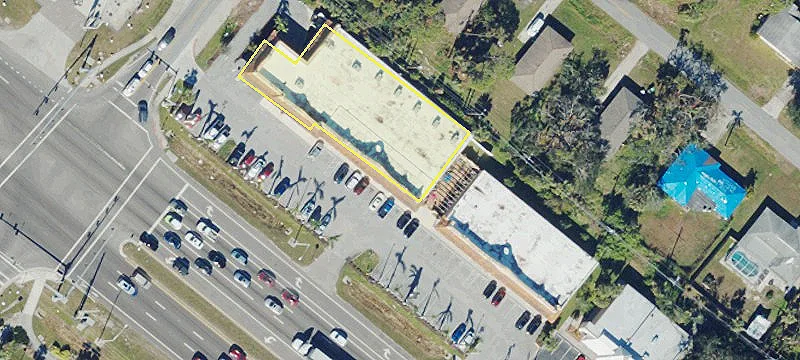 2672 Tamiami Trlb3