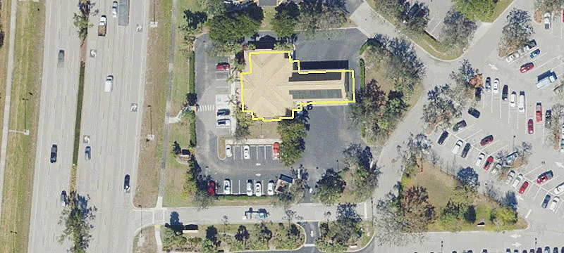 21321 Tamiami Trl