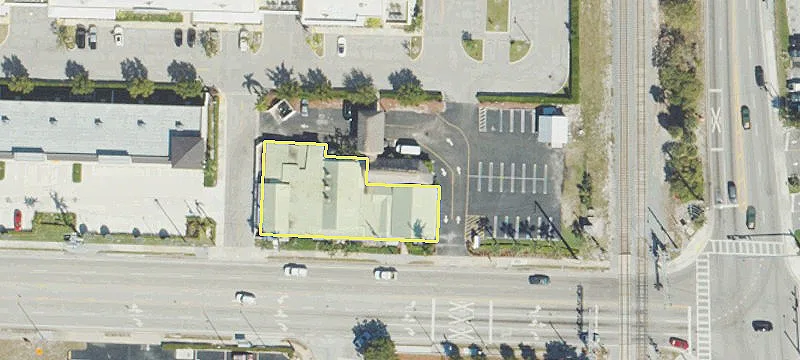 233 Lantana Rd