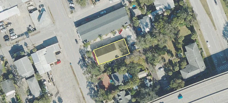 305 Magnolia St