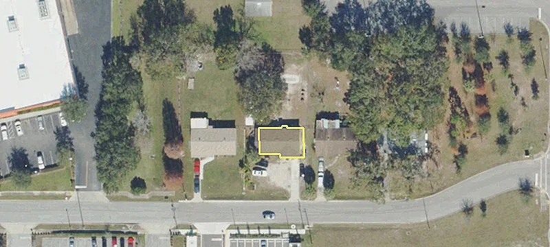 1041 Breezewood Dr