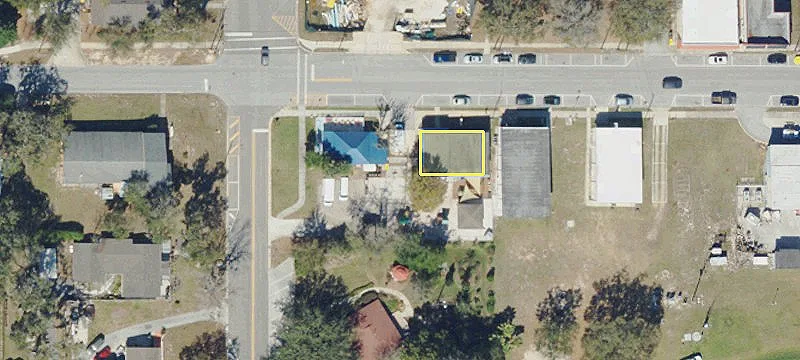 885 Desoto St