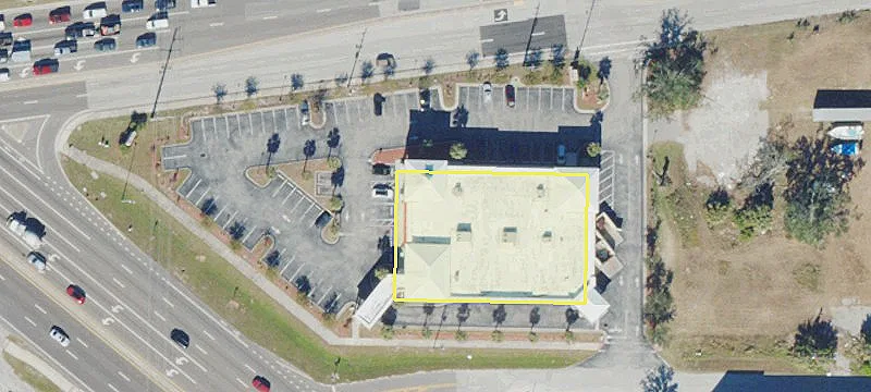 4478 Tamiami Trl