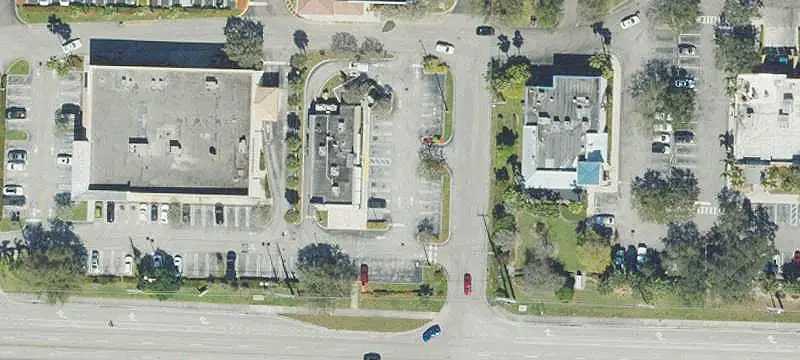 6903 Okeechobee Blvd