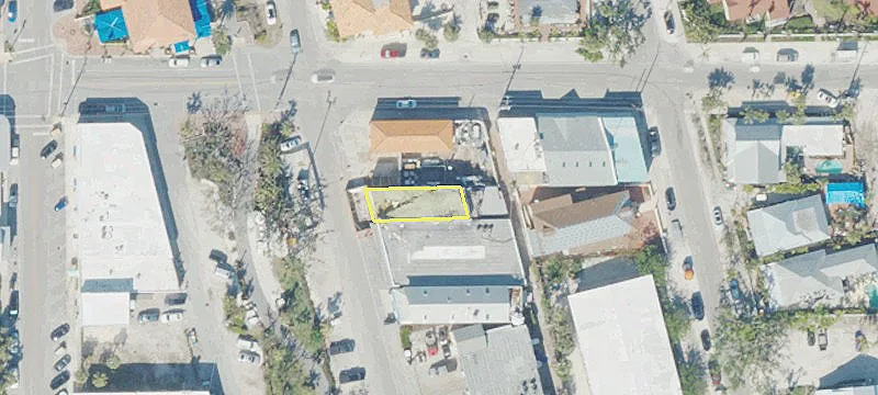 384 Railroad Ave