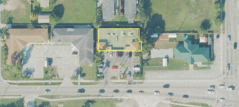 636 Palm Dr