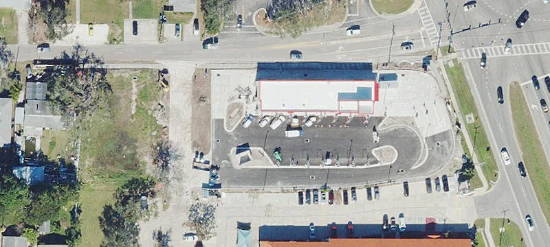 8600 Tamiami Trl