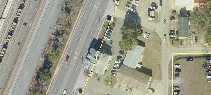 1102 Main St