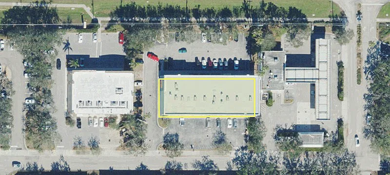 4260 Tamiami Trl