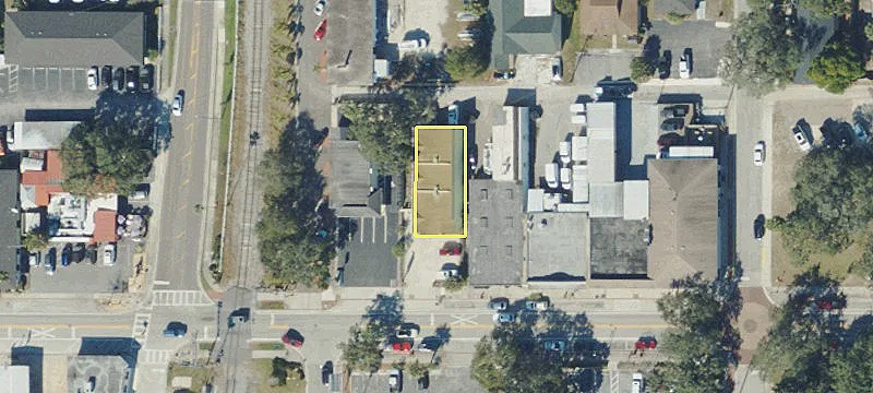 853 Main St