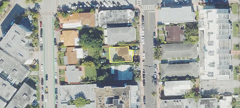 7830 Carlyle Ave