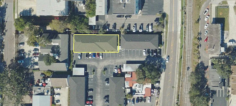 935 Main St
