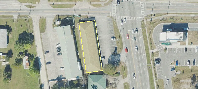 2275 Courtenay Pkwy