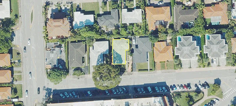 337 Santander Ave
