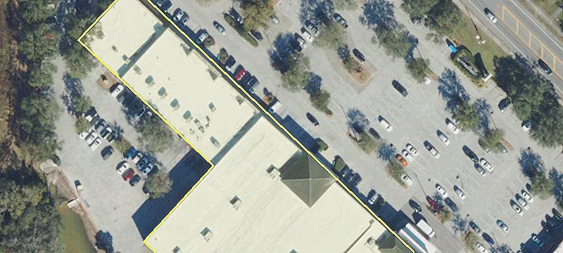 3422 Lithia Pinecrest Rd