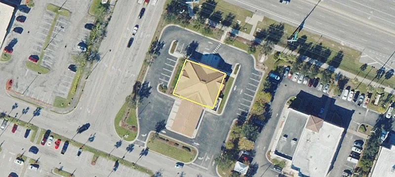 18120 Tamiami Trl