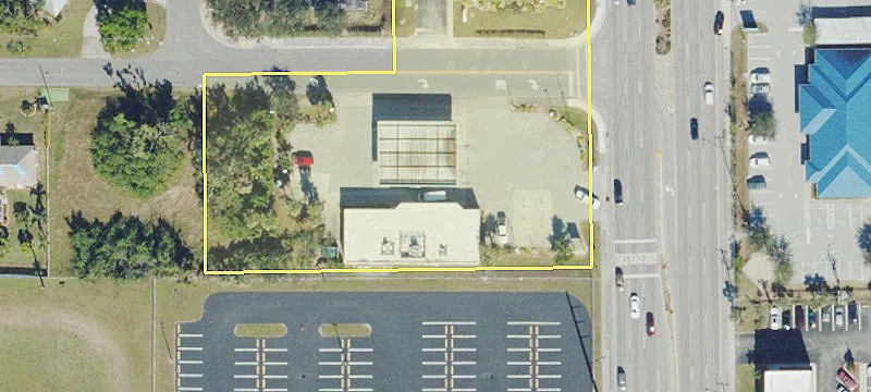 402 Del Prado S Blvd